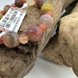 【肌容雪】彩色鹽源玉手串 編號B154