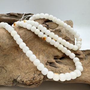 【肌容雪】和田白玉珠串三圈 編號B183